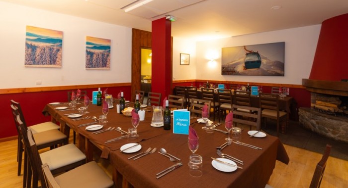 Hotel Les Grangettes, Meribel ski chalet, image 2